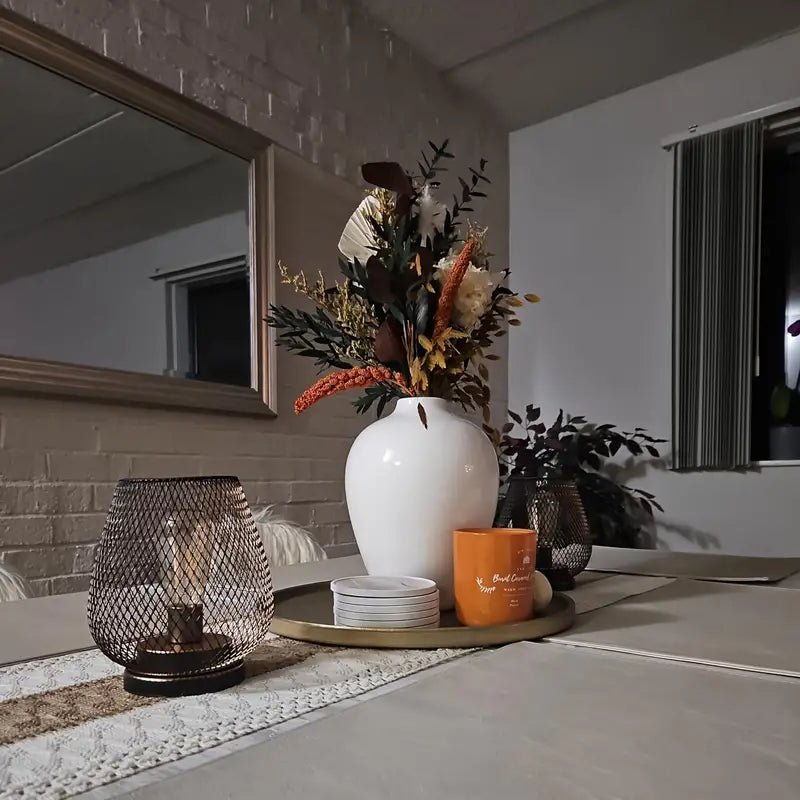 Modern White Ceramic Vase - Urban Lifestyle Furniture Trading LLC