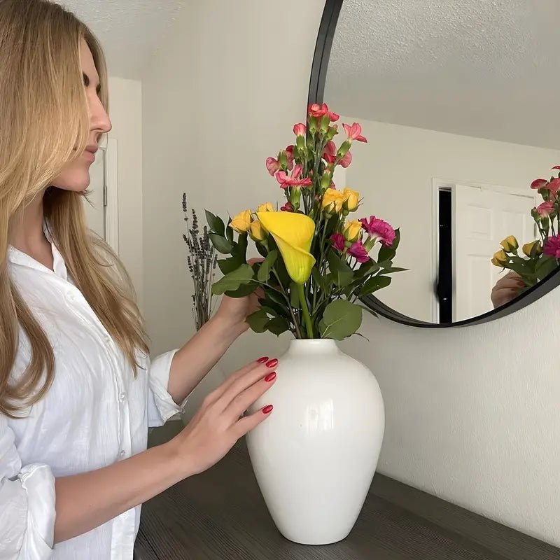 Modern White Ceramic Vase - Urban Lifestyle Furniture Trading LLC
